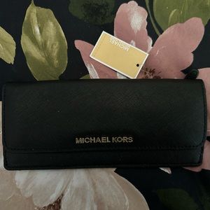 Michael Kors Slim Wallet